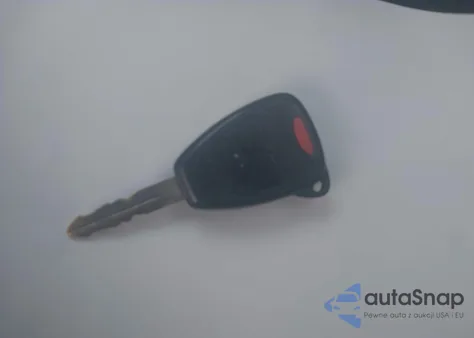 2013 Jeep Patriot Latitude z USA, uszkodzony, nr VIN 1C4NJRFB0DD192230